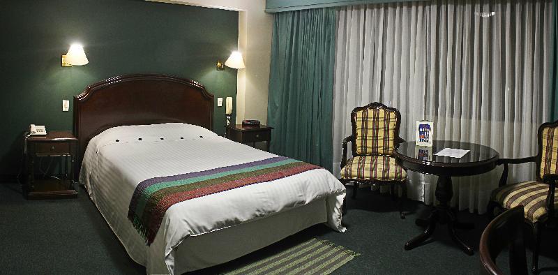 Suites Plaza Las Flores Lima Eksteriør billede