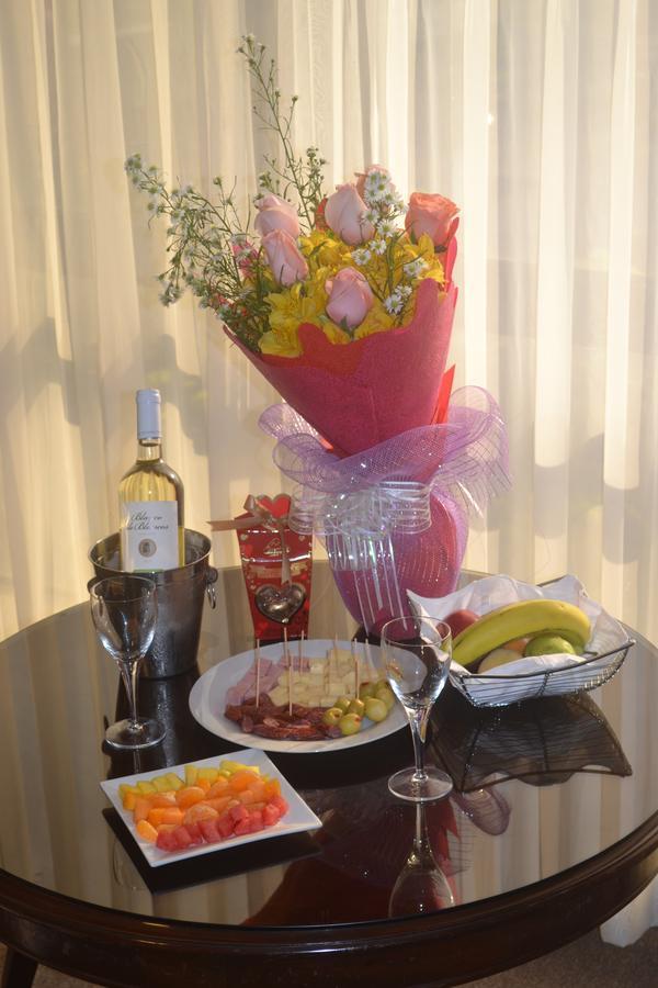 Suites Plaza Las Flores Lima Eksteriør billede