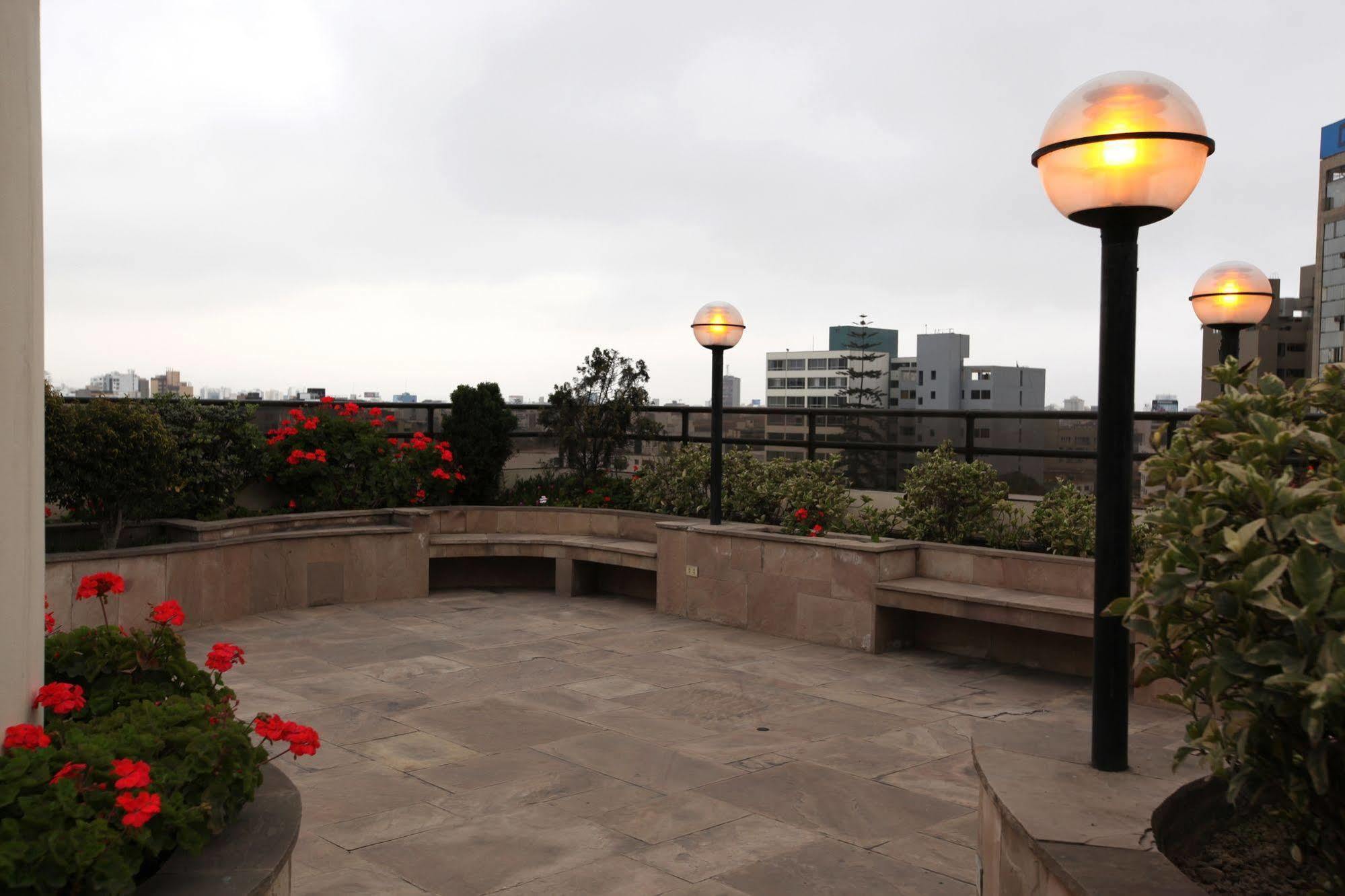 Suites Plaza Las Flores Lima Eksteriør billede